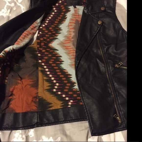 New🌟Black snap button /zip front Moto vest 🌟 - Picture 6 of 8